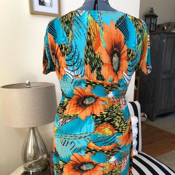 Dress - Picture 2 of 2